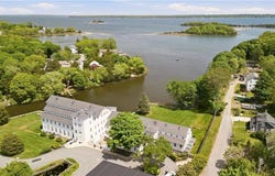 40 Web Avenue, North Kingstown, RI 02852