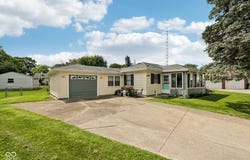 2101 E Grace Court, Muncie, IN 47302
