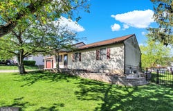 5 HINES DRIVE, EAST BERLIN, PA 17316