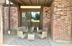 1430 Heritage Landing, St Charles, MO 63303