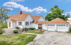 6292 N 100 East Road, Allerton, IL 61810