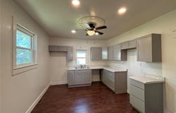 1014 E Broadway, Centralia, IL 62801