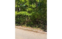 37 SE Lakeside Drive, Lacygne, KS 66040