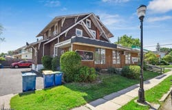 86 N Gaston Ave, Somerville Boro, NJ 08876