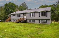 1007 West Road, Bowdoin, ME 04287