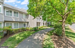 11741-A SUMMERCHASE Circle, RESTON, VA 20194