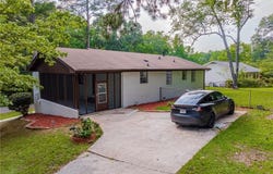5207 Dixie Lake Road, Union City, GA 30291