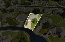 2306  SW Clover  CT, Bentonville, AR 72712
