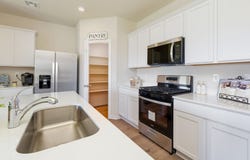 6105 GREEN MEADOWS LN, Oklahoma City, OK 73132