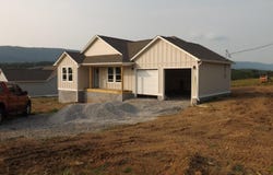 128 Nevils St, Harrogate, TN 37752