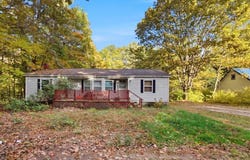 10 Melody Lane, Naples, ME 04055