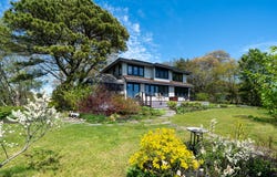 39 Sengekontacket Road, Oak Bluffs, MA 02557
