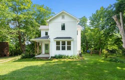 10544 E De Avenue, Richland, MI 49083