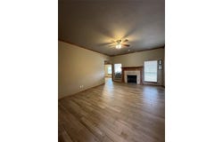 712 N Cherokee Way, Mustang, OK 73064