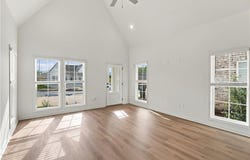 1042 HUNTERS Way, OPELIKA, AL 36801