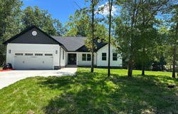 4000 LAKEVIEW PARKWAY, LOCUST GROVE, VA 22508