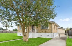 401 LLAMA Drive, Arabi, LA 70032
