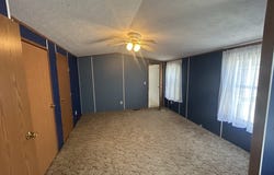 486 California, Belleville, MI 48111