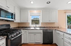 1126 DAVID Lane, GREEN BAY, WI 54313-7087