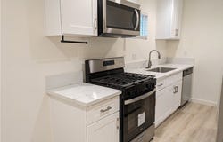 200 E Phillips St, Ontario, CA 91761