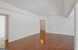9204 CHARLESTON Drive, MANASSAS, VA 20110