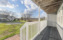 22 Pier Road, Kennebunkport, ME 04046
