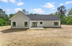 1506 Carsley Road, Dendron, VA 23839