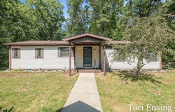 12901 Morgan Mills Avenue NE, Gowen, MI 49326