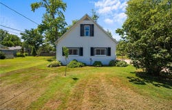 470 3rd Street, Geneva, OH 44041