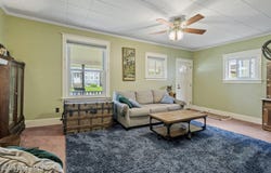 19 Parkview Court, Troy, NY 12180