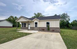 56 BROOKSIDE Ave, Mason, TN 38049