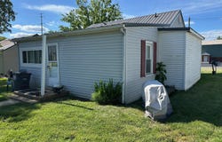 1629 Bardstown Rd, Hodgenville, KY 42748