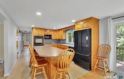 36 Redcoat Lane, Farmington, CT 06085