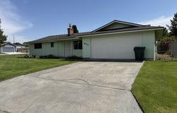 890 E KENNEDY Ave, Hermiston, OR 97838