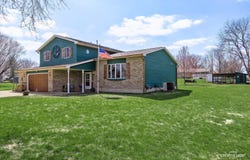 41 N Linden Drive, Plano, IL 60545