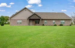308 N Douglas Street, Bogata, TX 75417