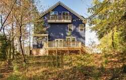 9 Bay Farm Road, Carrollton, VA 23314