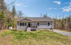 200 Klatte Road, Hermon, ME 04401