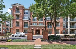 2907 SAINTSBURY PLAZA, FAIRFAX, VA 22031