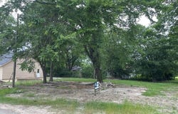 130 S Manson Street, Wolfe City, TX 75496