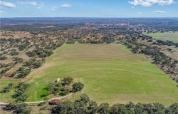 788 Clarence Jacoby RD, Fredericksburg, TX 78624