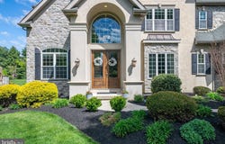 315 SARSEN DRIVE, LITITZ, PA 17543