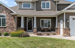 1106 BOBBY Court, APPLETON, WI 54915