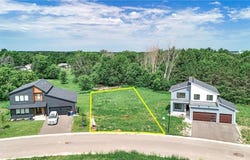 9976 14th Circle NE, Saint Michael, MN 55376