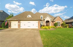 4417  W Collins  CIR, Rogers, AR 72758