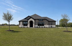 492 Sanders Road, Whitesboro, TX 76273
