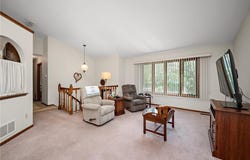 13622 Knox Drive, Burnsville, MN 55337