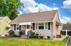 152 Athenia Ave, Clifton City, NJ 07013-2609