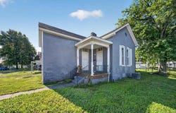 500 1St St, Henderson, KY 42420