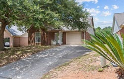 103 Trunbury Dr, Dothan, AL 36305